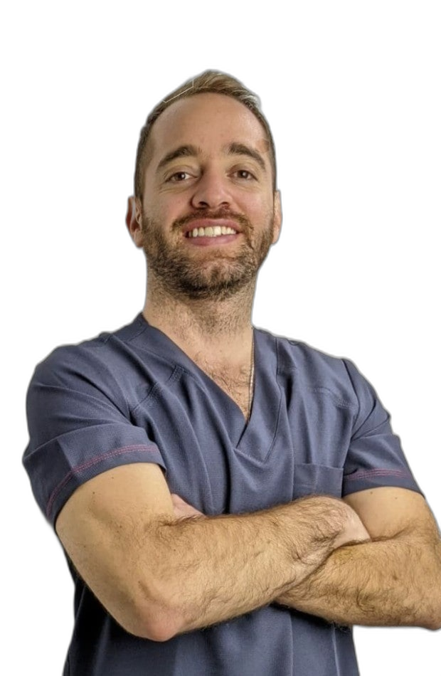 Dr. Alan Martínez Salas, urólogo especialista en cirugía mínimamente invasiva en CDMX